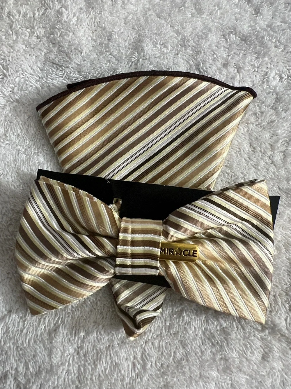 Tytus Ties Striped Gold & Cream “Miracle”Kids Bow Tie with Pocket Round